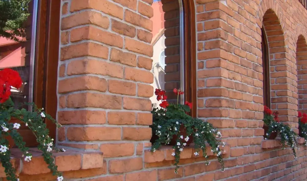 Ile kosztuje elewacja z klinkieru? Sprawdź, co wpływa na cenę