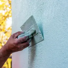 Jaki tynk na styropian wybrać: 4 rodzaje i najważniejsze właściwości